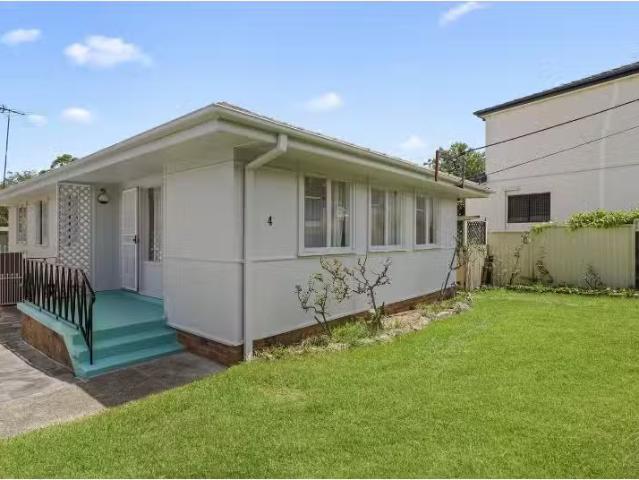 Unique 4 Cabramatta Avenue, Miller House for rent Listed by L.