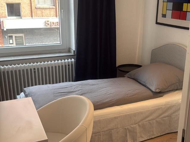 Cozy 4 bedroom apartment in Derendorf