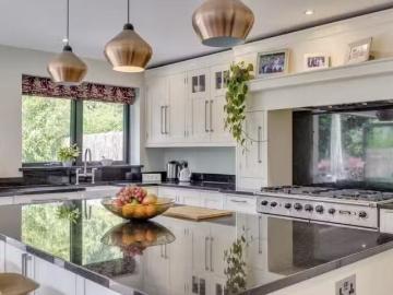 Cozy 4 bedroom detached house for rent in The Drive, Welwyn, AL6