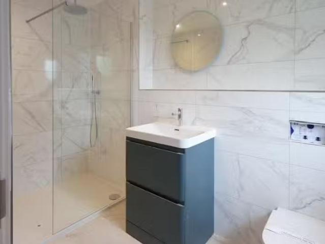 Unique 4 bedroom detached house for rent in Brookfield Road, P.