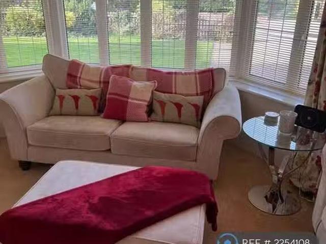 New 4 bedroom detached house for rent in Lovibonds Avenue, Ken.