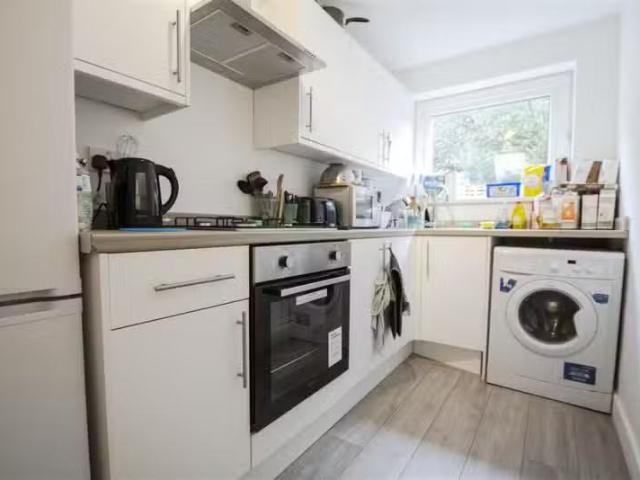 Nice 4 bedroom house for rent in Dale Road, Birmingham, West M.