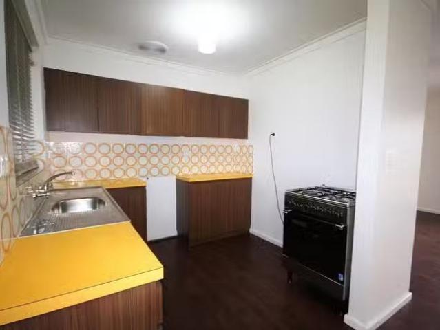 Just in! 4 Bickner Way, Parmelia, WA 6167