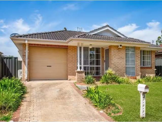 Cozy 4 BR 3 Leaf Place, Hamlyn Terrace House for rent Listed.