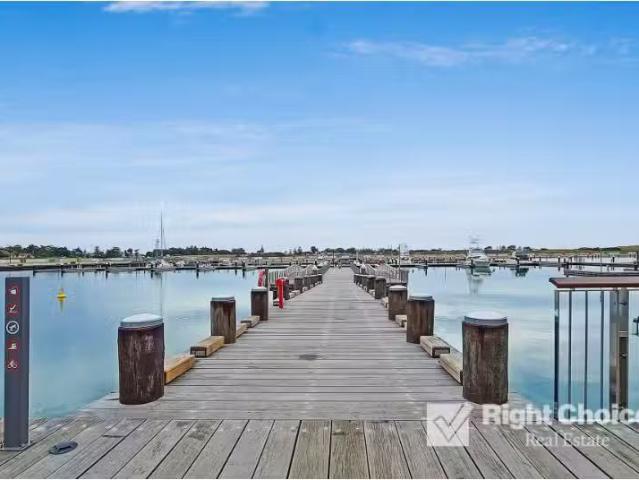 Deal! 4 BR 108 Anchorage Parade, Shell Cove House for rent Li.