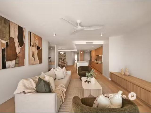 For Rent! 4 BR 101/151 Sydney Street, New Farm House for rent.