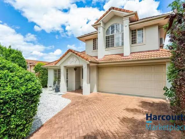 Just in! 4 BR 10 Deborah Place, WESTLAKE, QLD 4074 House for.