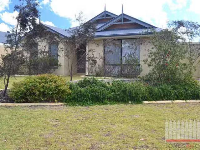 Just in! 4 BR 12 Westbrook Parade, Ellenbrook, WA 6069