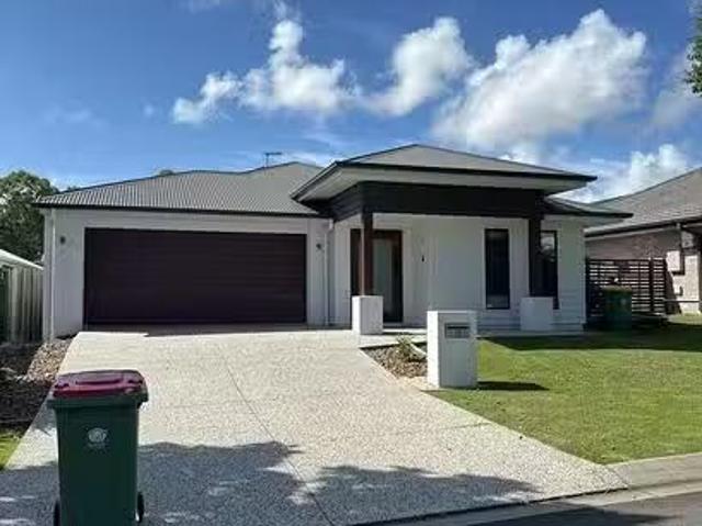 Cheap 4 BR 13 Springwater Street, Thornlands, QLD 4164