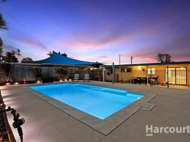 For Rent! 4 BR 14 Jensen Drive, URRAWEEN, QLD 4655 House for.