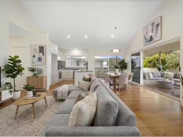 Deal! 4 BR 14 She Oak Lane, CASUARINA House for rent Listed b.