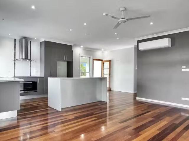 Unique 4 BR 14 Sidney Street, West End, QLD 4810