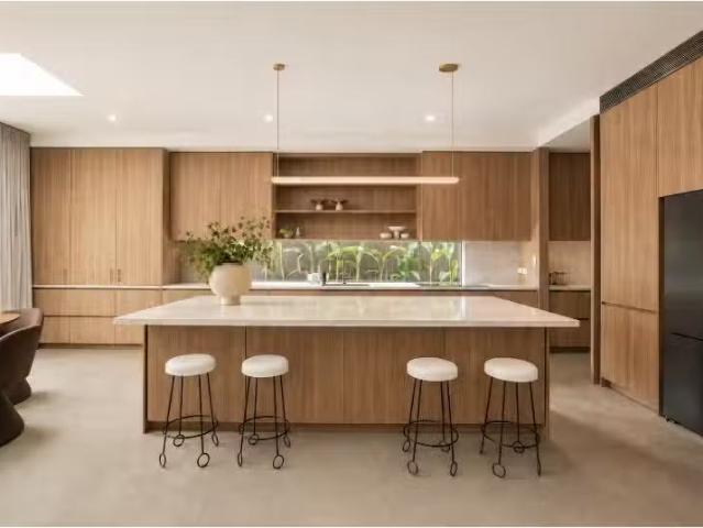 Rental! 4 BR 15 Anglesea Street, Bondi House for rent Listed.