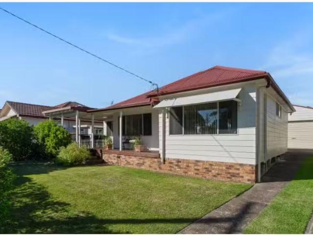 Cozy 4 BR 17 Stevenson Avenue, MAYFIELD WEST House for rent L.