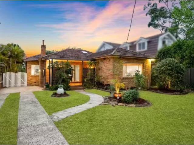 Deal! 4 BR 18 Eustace Parade, Killara House for rent Listed b.