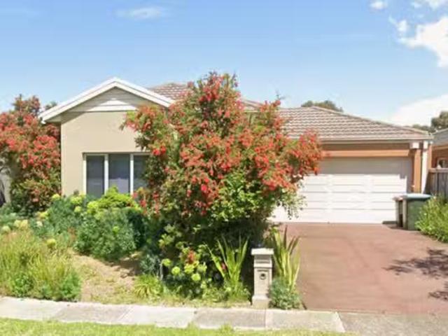 Just in! 4 BR 18 Hanworth Avenue, Williams Landing, VIC 3027