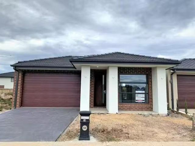 New 4 BR 18 Lutine Circuit, Point Cook, VIC 3030
