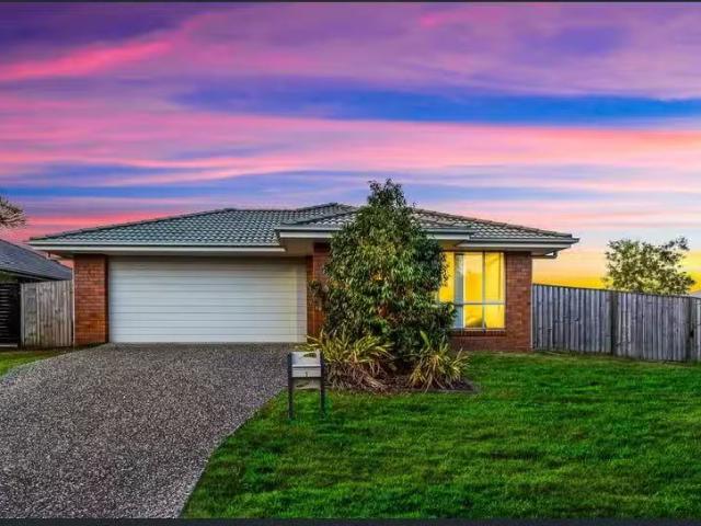Unique 4 BR 1 Elmer Lane, YARRABILBA, QLD 4207 House for Rent