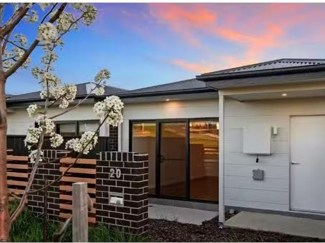 Charming 4 BR 20 Everist Street, Taylor House for rent Listed.