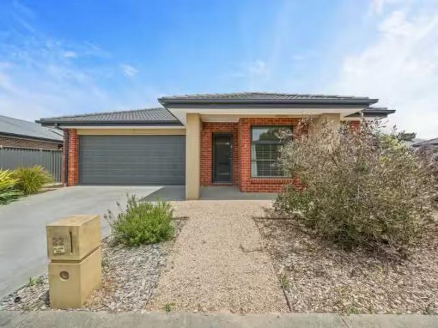 Rental! 4 BR 22 Craven St, Lucas VIC 3350 House For Lease
