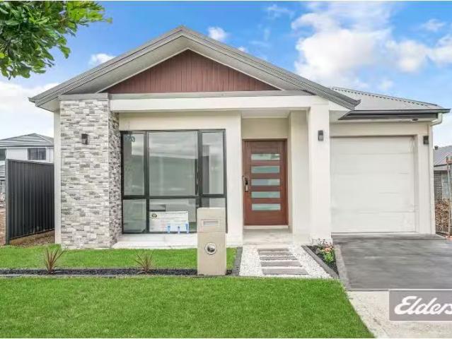 New 4 BR 23 Conkerberry Street, Marsden Park House for rent L.