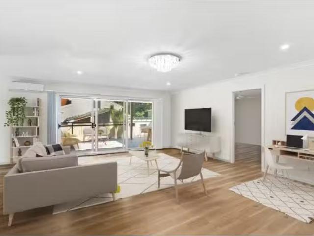 Cozy 4 BR 23 Valley Drive, Figtree House for rent Listed by H.