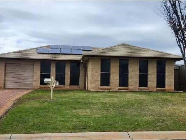 Nice 4 BR 24 Arthur Summons Street, Dubbo House for rent List.