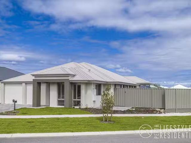 Rental! 4 BR 25 Cerulean Drive, Eglinton, WA 6034