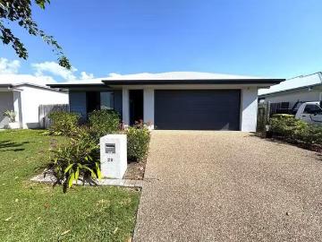 Cozy 4 BR 28 Orangeberry Circuit, Mount Low, QLD 4818