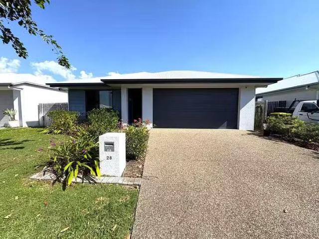 Deal! 4 BR 28 Orangeberry Circuit, Mount Low, QLD 4818