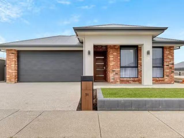 Deal! 4 BR 31 Swift Avenue, Riverlea Park, SA 5120