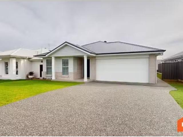 Cheap 4 BR 34 Tillage Drive, Lochinvar House for rent Listed.