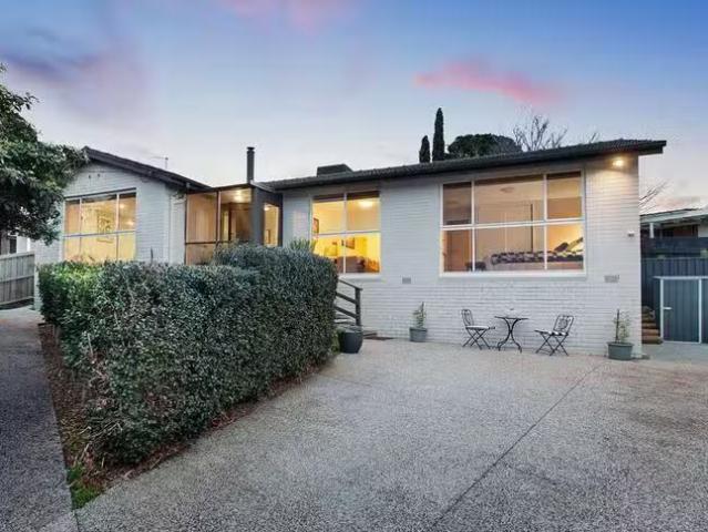 Rental! 4 BR 7 Lantana Court, Frankston, VIC 3199