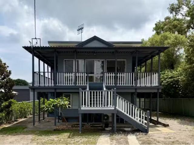 Unique 4 BR 7a Parkes Street, NELSON BAY Apartment for rent L.