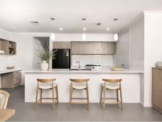 Deal! 4 BR 40 Podium Way, Oran Park House for rent Listed by.