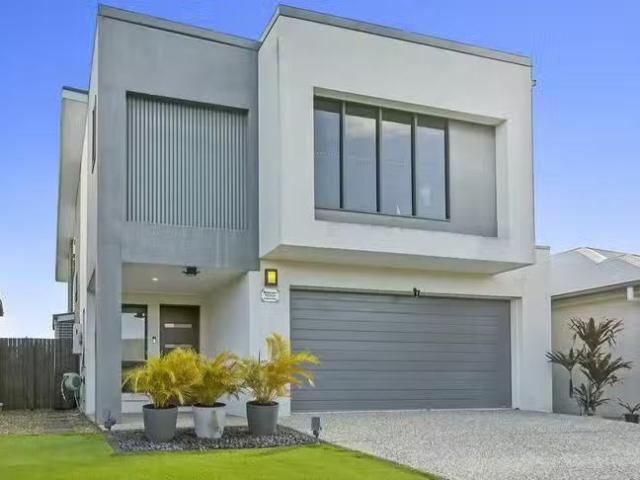 Nice 4 BR 42 Bramble Street, Griffin, QLD 4503