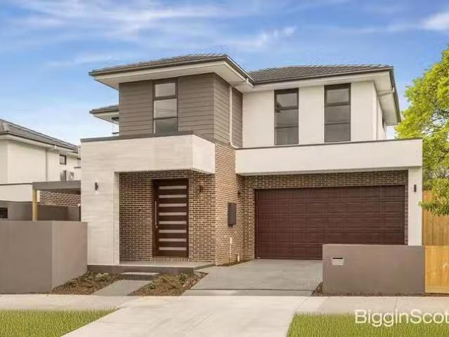 Nice 4 BR 54 Townsend Street, Glen Waverley, VIC 3150