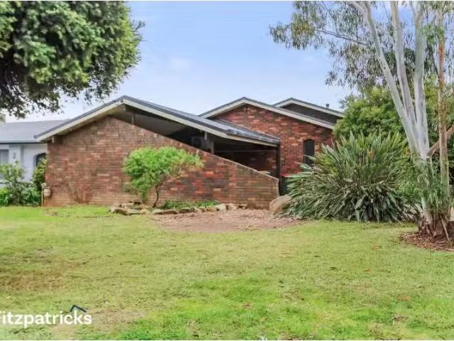 Unique 4 BR 5 Fraser Street, Mount Austin House for rent List.