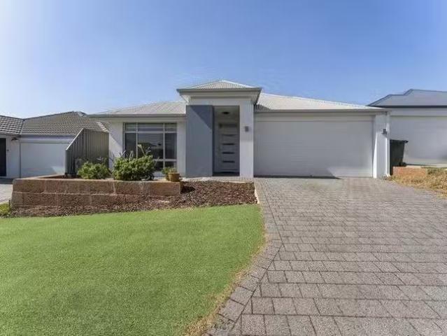 For Rent! 4 BR 5 Goldfields Loop, Wandi, WA 6167