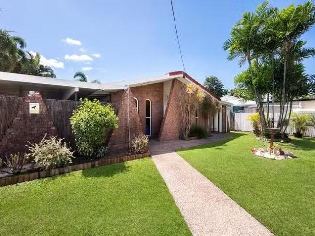Rental! 4 BR 617 Ross River Road, Kirwan, QLD 4817