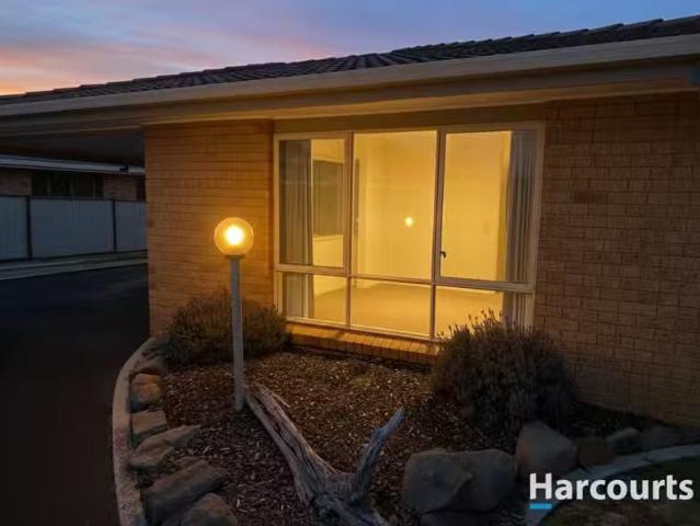 Nice 4 BR 6 Bluewater Crescent, SHEARWATER, TAS 7307 House f.