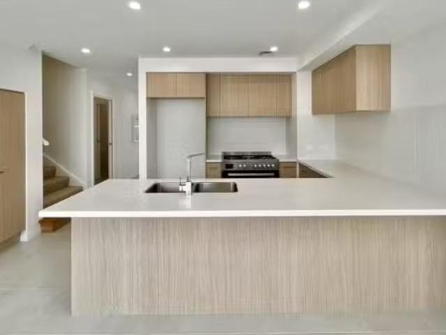 Cozy 4 BR 6 Dexter Street, ORAN PARK House for rent Listed by.