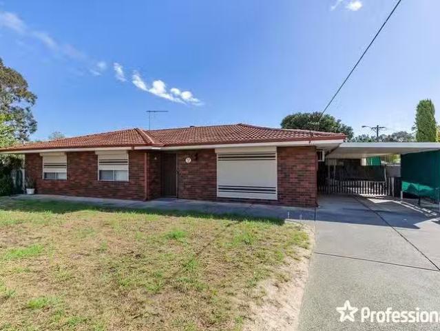 Charming 4 BR 73 Dale Road, Armadale, WA 6112