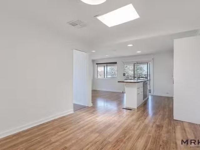 Charming 4 BR 87 Allan Street, Curtin, ACT 2605
