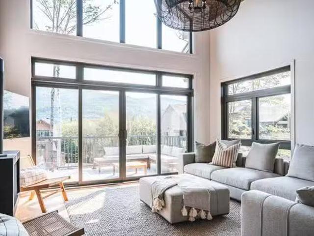 New 4 BR Chemin de Saint Andrews