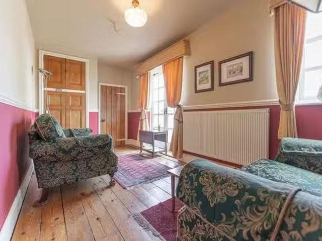 Cheap 4 BR Nurton Hill Road