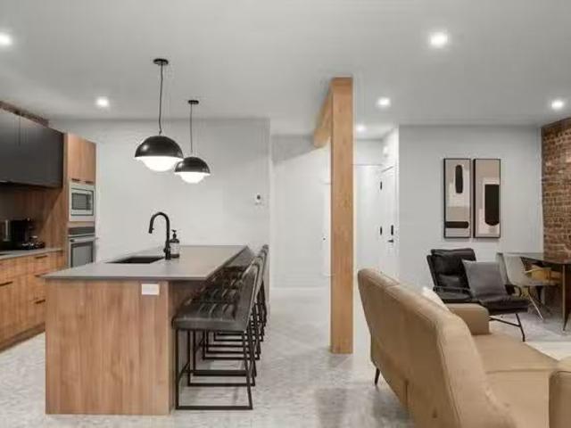 Cozy 4 BR Rue Saint Denis