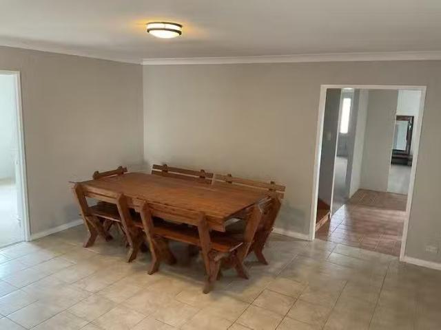 Deal! 4 Green Head Road, Green Head, WA 6514