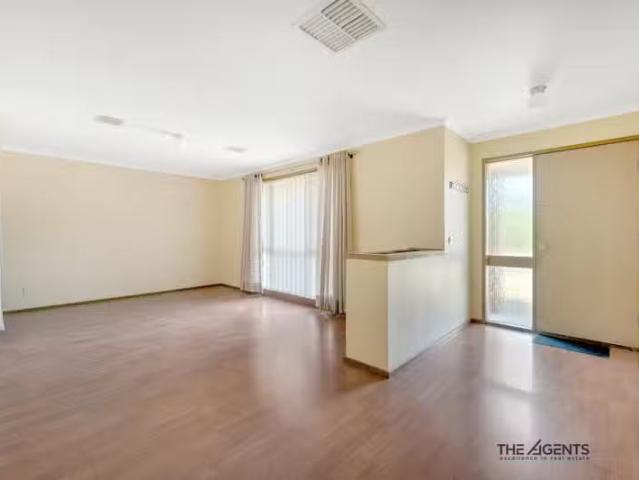 Nice 4 Dulcify Court, Keilor Downs VIC 3038
