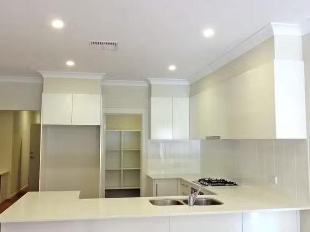 Charming 4 Leeds Avenue, NORTHFIELD, SA 5085 House for Rent